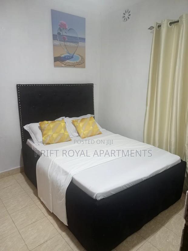 One Bedroom Airbnb - main view