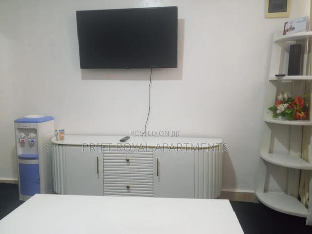 One Bedroom Airbnb - thumbnail 5