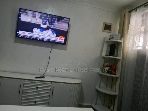 One Bedroom Airbnb - thumbnail 6