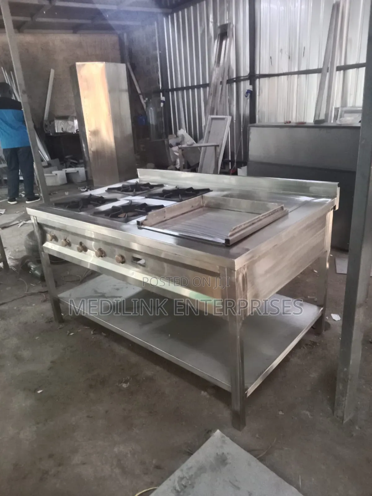 Stainless Commercial Kitchen (4-Burner+Grindles)