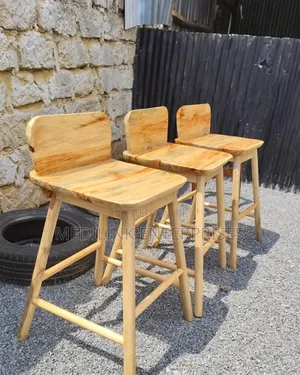 Wooden Vanish Counter Stools