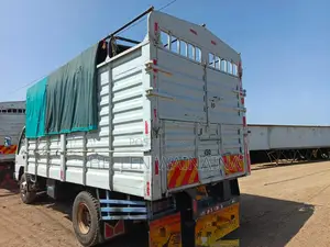 Isuzu NPR 2016