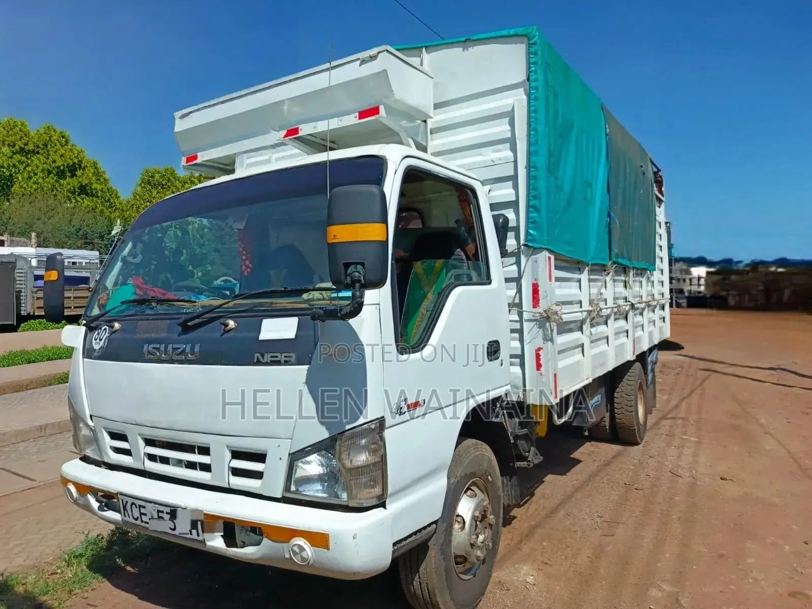 Isuzu NPR 2016