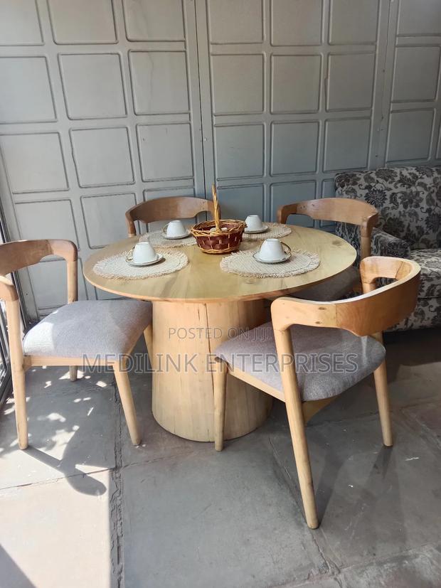 Rowanbeck Design 4-Seater Dinning Table Set - main view