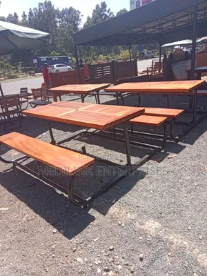 Wooden Metallic Garden Outdoor Benches (No Umbrella)