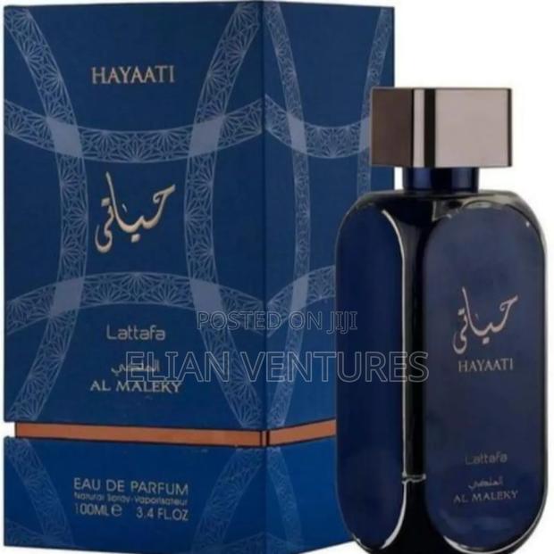 Sweet Smelling Al Maleky Hayaati Lattafa Perfume
