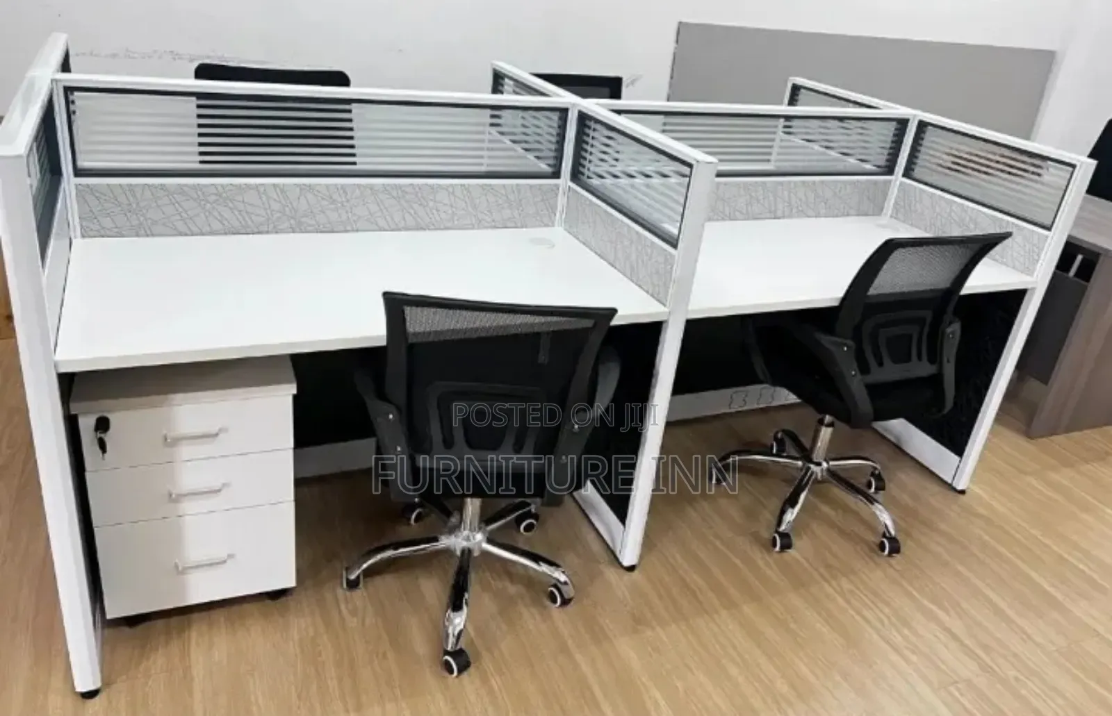 Workstation: 4 Way Workstation