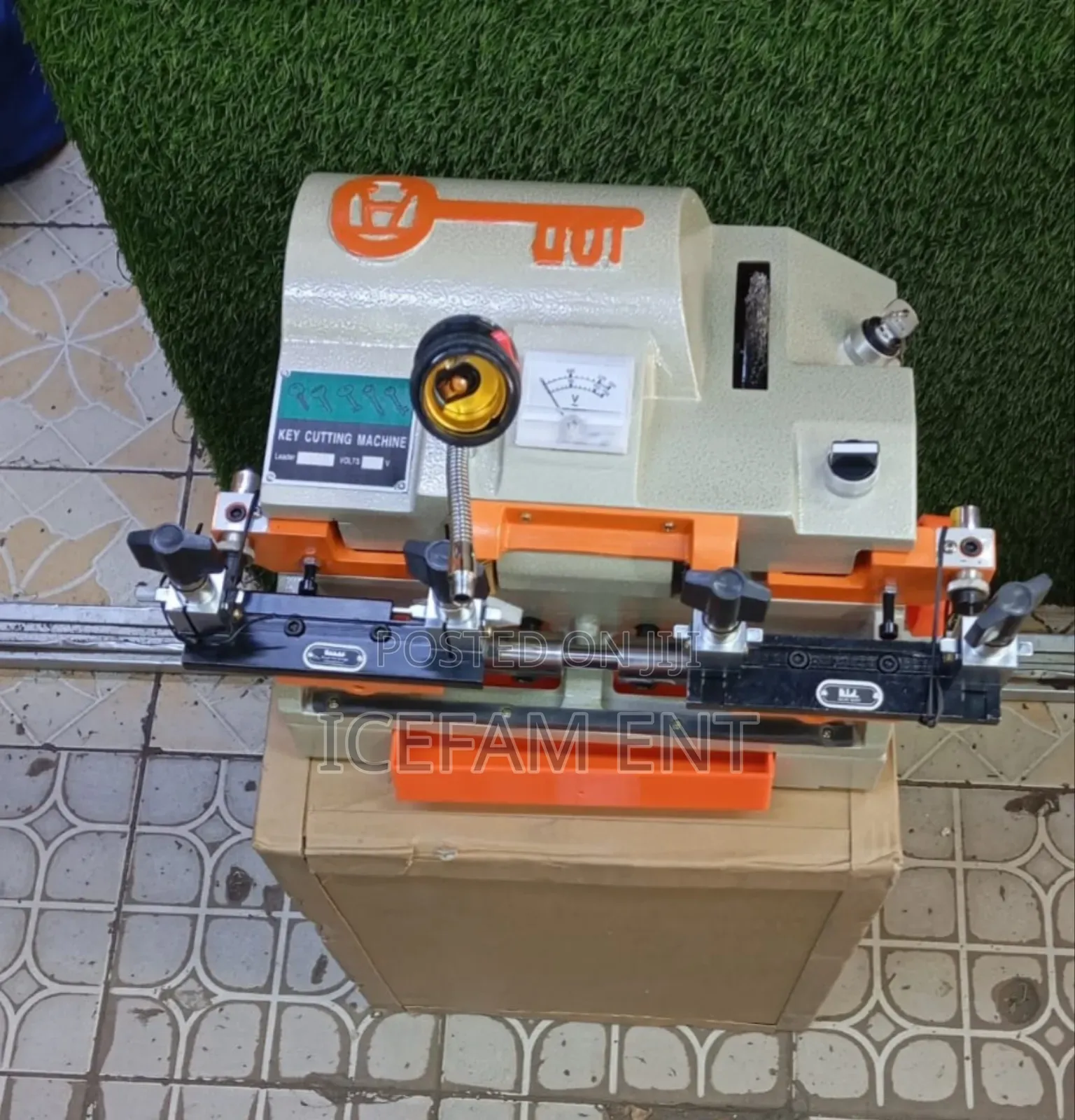 Key Cutting Machine/Key Cutting Machine