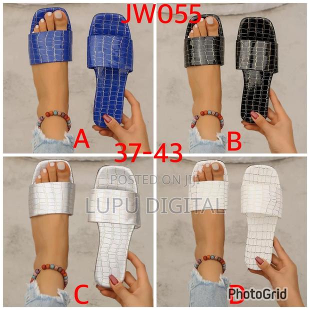 Color Themed Sandal Fully Restocked
Best Quality 
Sizes 37-42