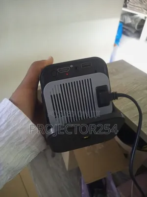 Hy320 Mini Ultra-Portable Short Led Projector Hy320 Mini