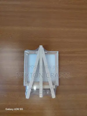 Canvas With Stand