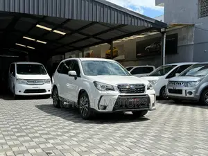 Subaru Forester 2018 Pearl