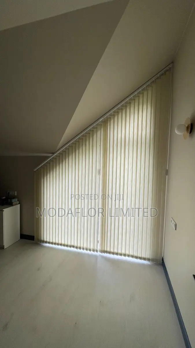 Affordable Vertical Office Blinds – Quality Finish