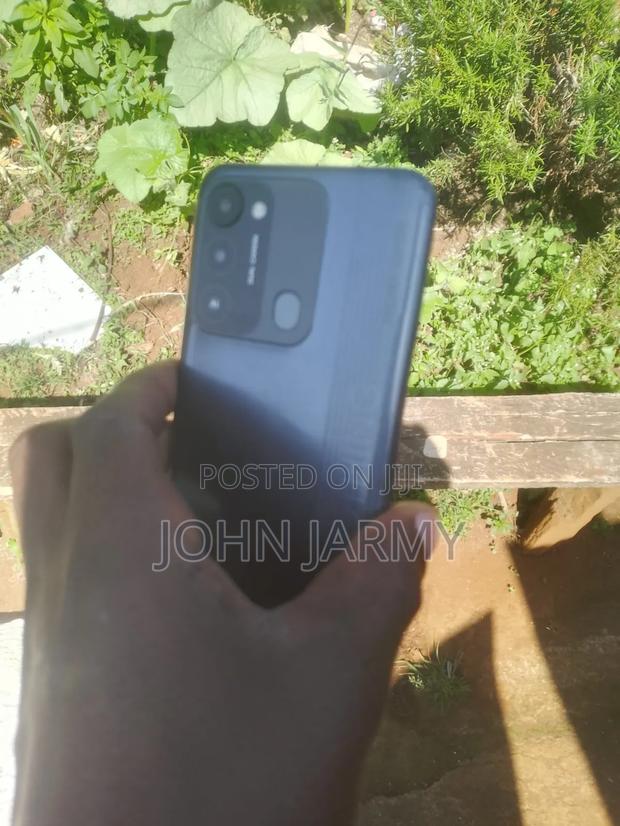 Tecno Spark 8C 64 GB Blue - thumbnail 5