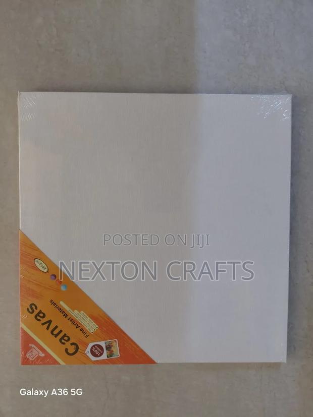 Plain Canvas - main view