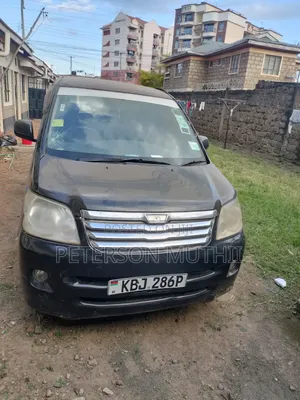 Toyota Noah 2002 Black