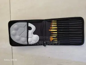 Brushes Pouch