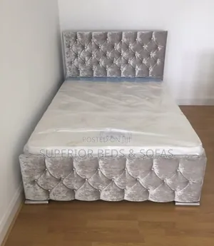 Modern Look Chester Bed 5x6 With Tufted Buttons