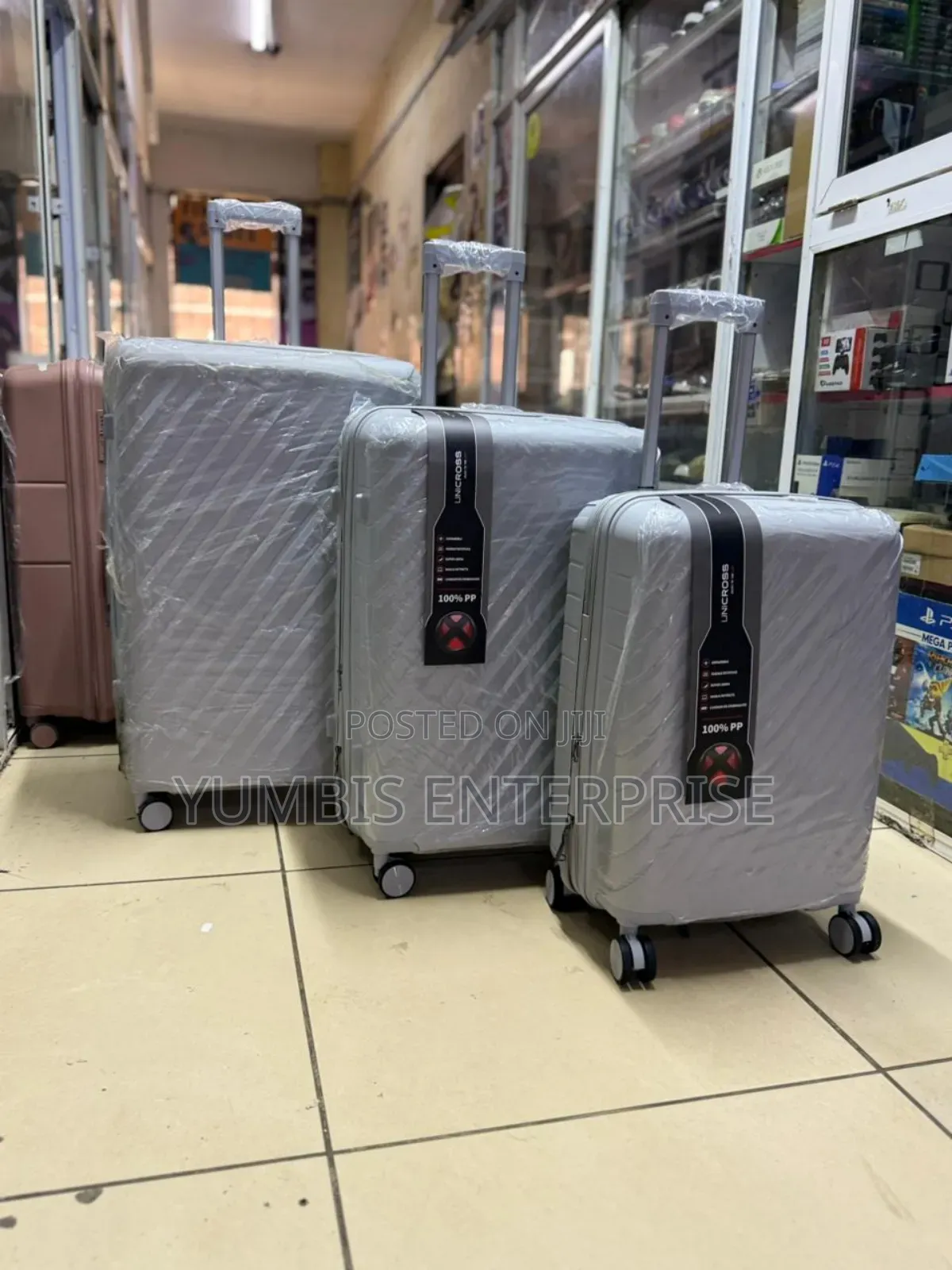 Silver Grey Side 30 Rubber Suitcase Set at 8500 Full Set