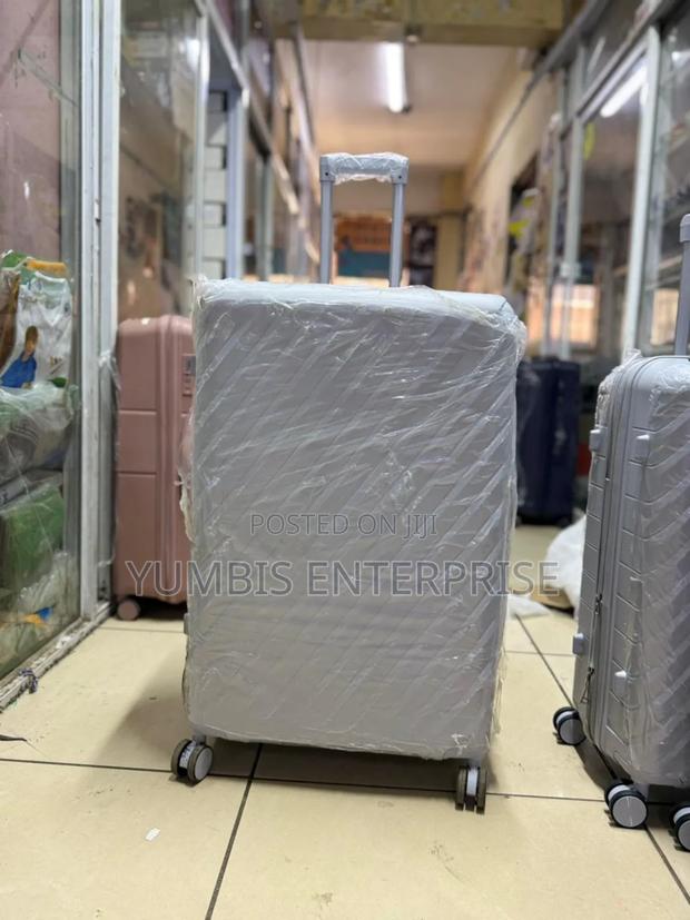 Xtra Large Rubber 75cm Height Suitcase - thumbnail 2