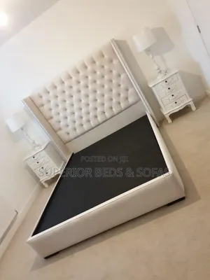 5x6 Designer Chester Bed With Tufted Buttons