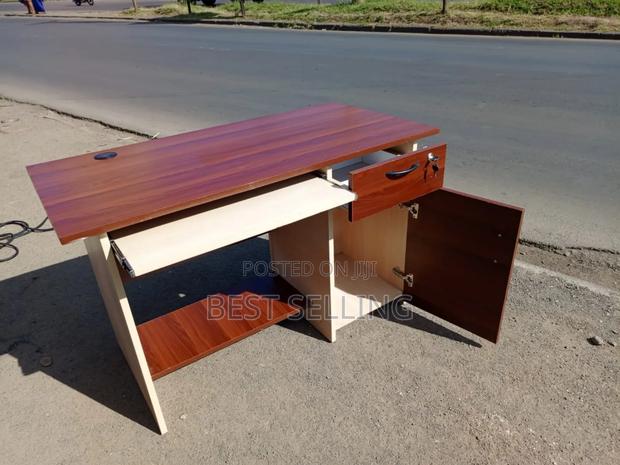 Advanced Office Desk