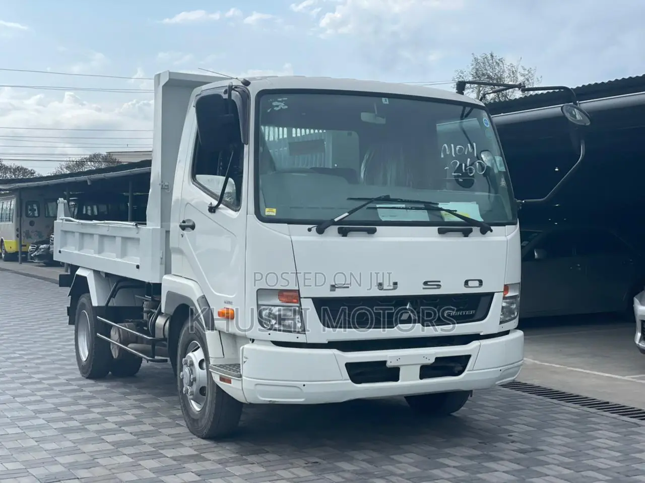 Mitsubishi Fuso 2015