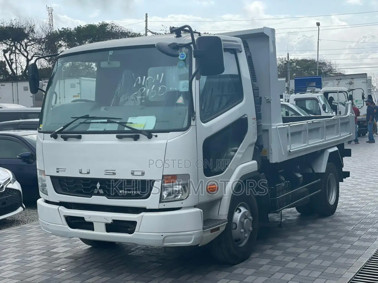 Mitsubishi Fuso 2015