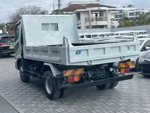 Mitsubishi Fuso 2015