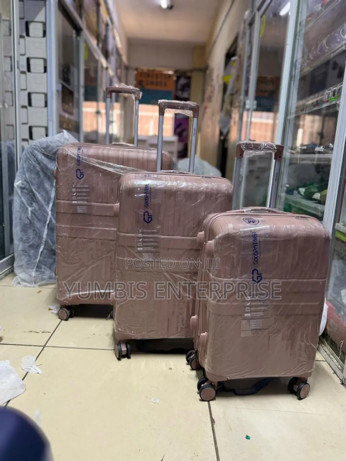 Rosegold Rubber 3 in 1 Suitcase Size 29 Full Set of 3