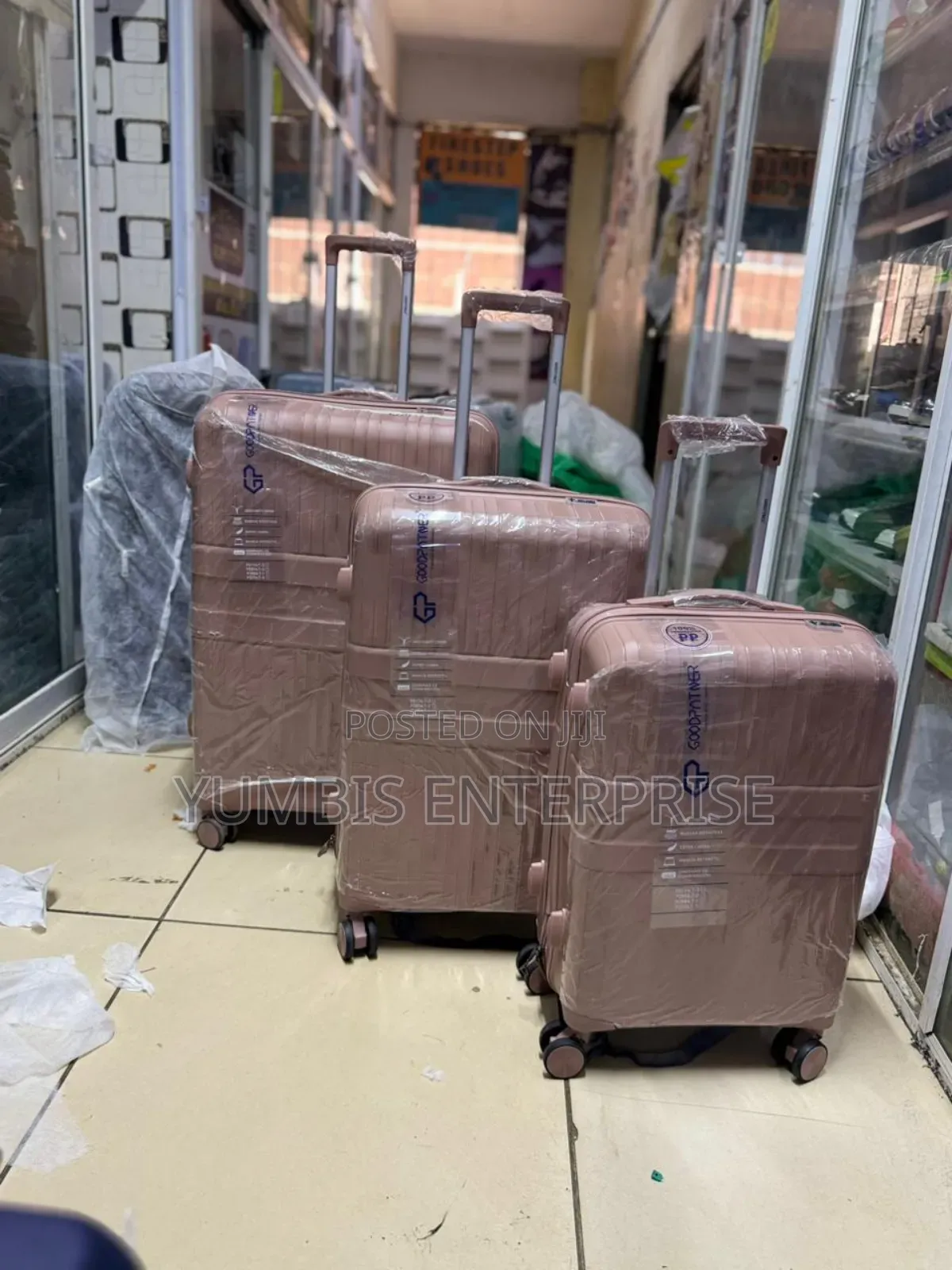 Rosegold Rubber 3 in 1 Suitcase Size 29 Full Set of 3