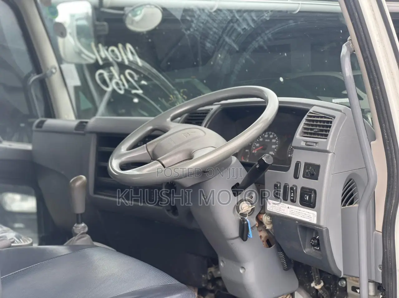 Mitsubishi Fuso 2015