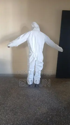 Tyvek Du Pont Coverall