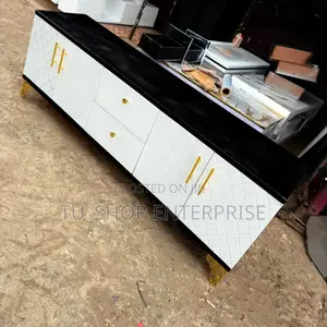 5.5ft Executive Tv Stand With Marble Lining – Luxury Entertainment.