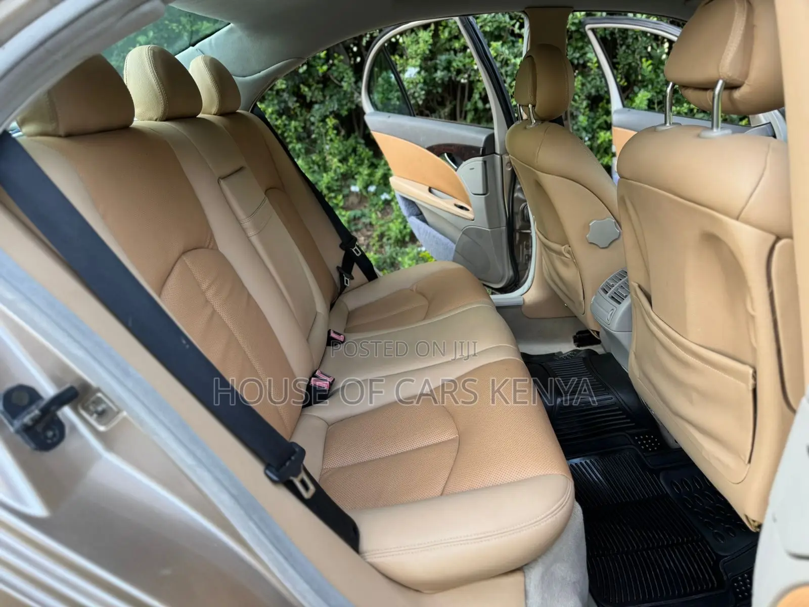Mercedes-Benz E240 2002 Gold