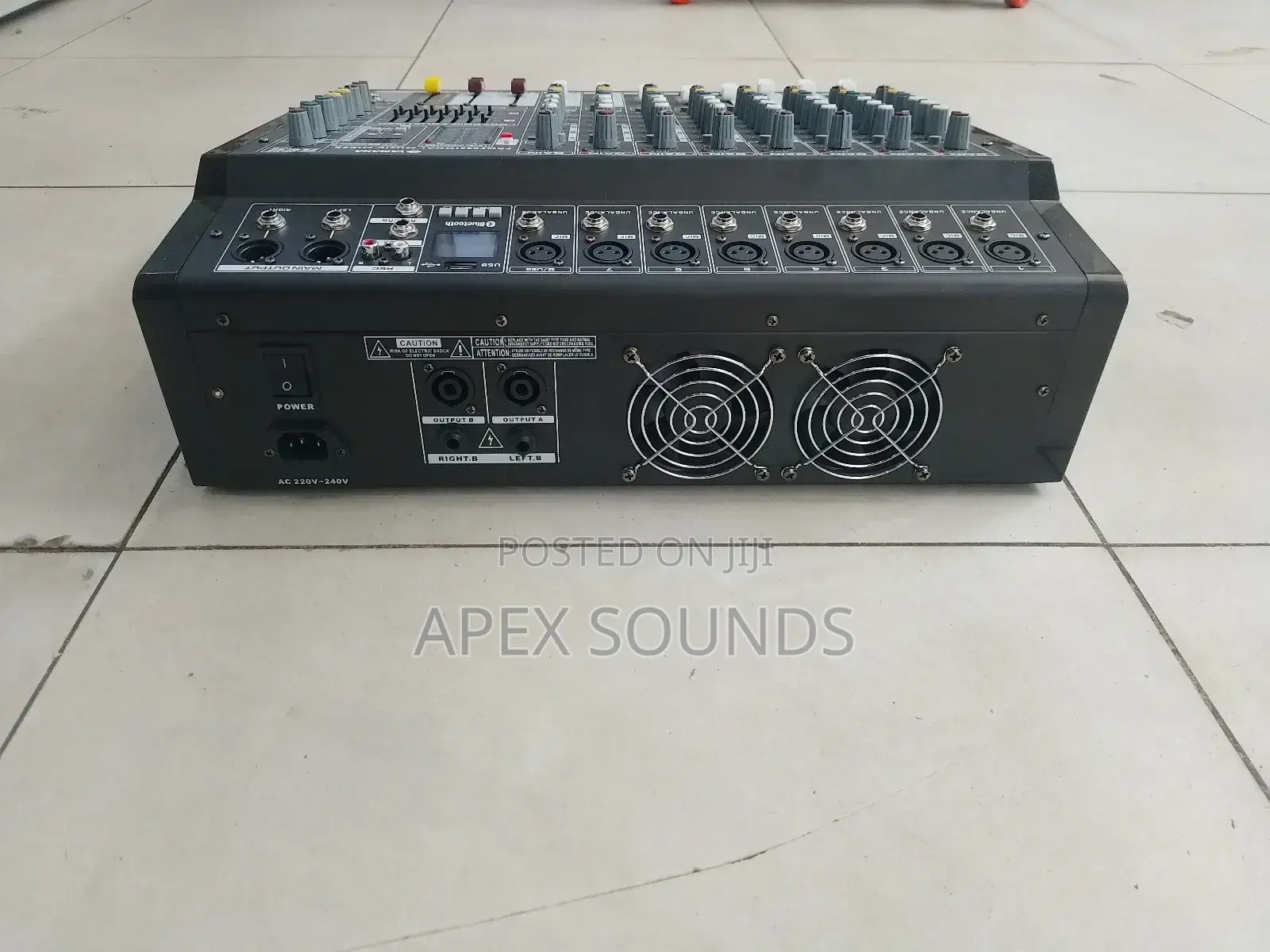 Yamaha 8 Channel Powered Mixer