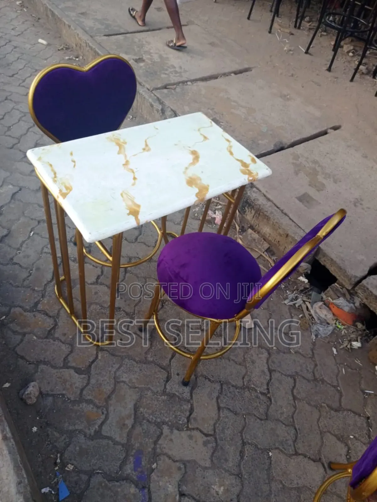 Local Dinning Set