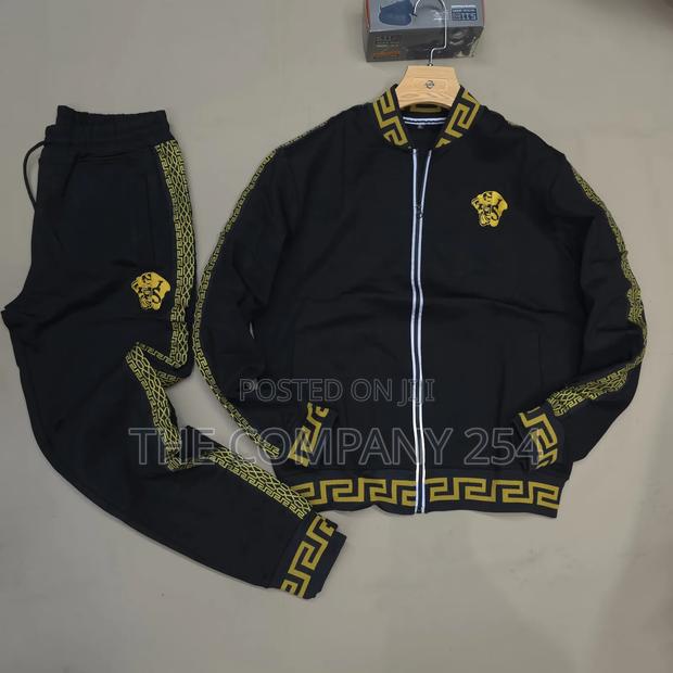 Versace Tracksuits Size M L Xl 2xlKsh4,000 - thumbnail 3