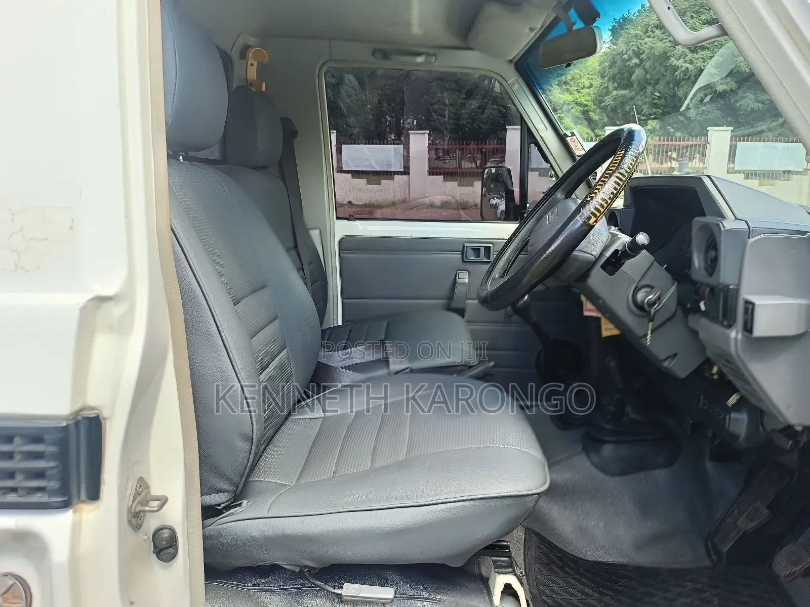 Toyota Land Cruiser 2008 White
