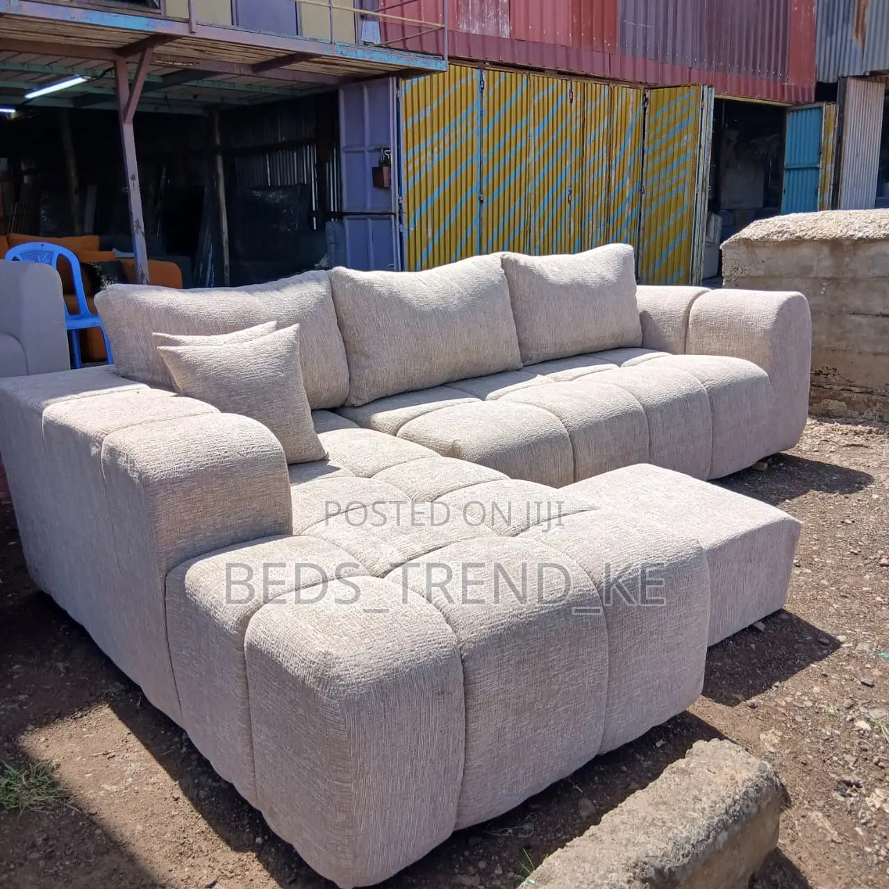 Sturdy Classy 6 Seater Bubble L Sofa