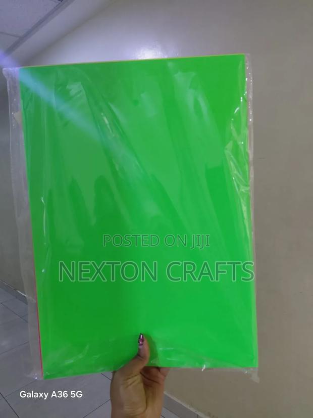 A3 Hard Fluroscent/Neon/Luminous Paper - thumbnail 4