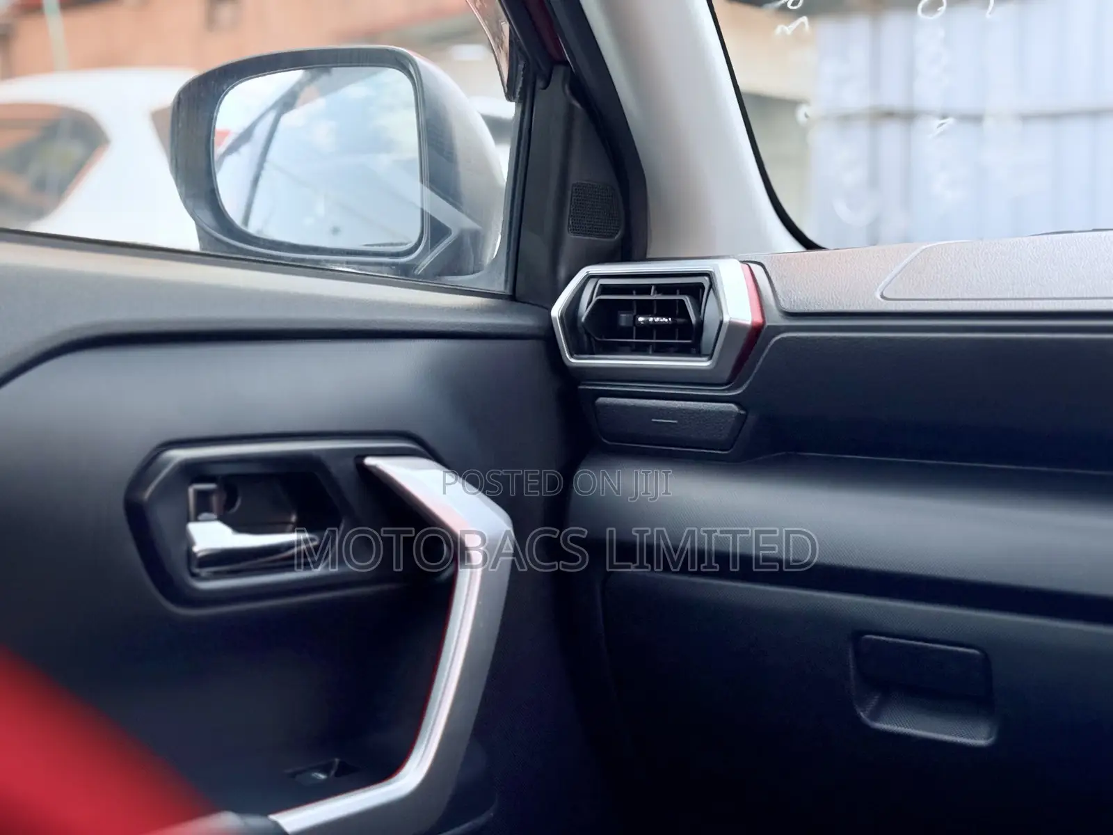 Toyota Raize 1.0 AWD 2019 Red