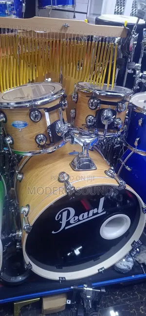Pearl Drum Set