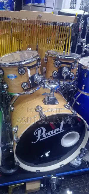 Pearl Drum Set