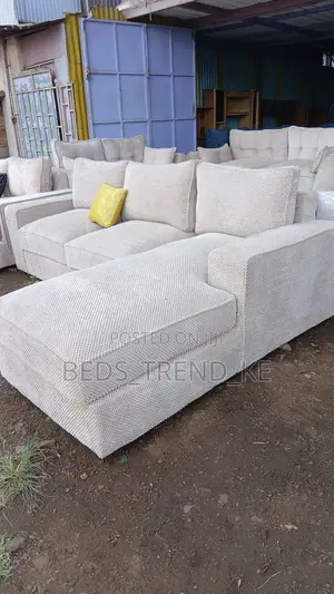 Lovely Cushy 6 Seater Coener Sofa