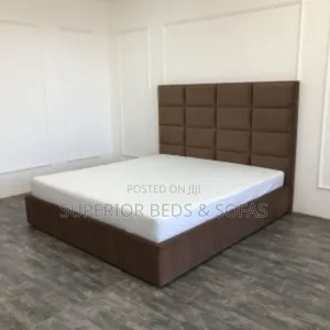 5x6 Chester Bed on Flash Sale
