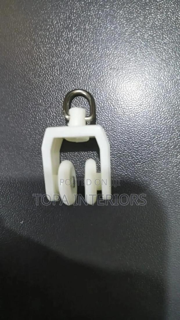 Curtain Runners for Smooth Closing and Opening of Curtains
