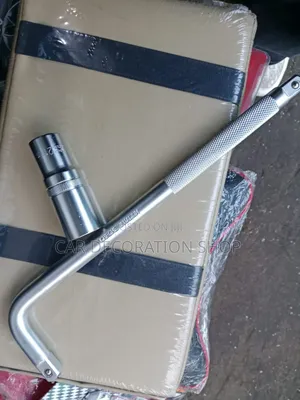 21mm Box Spanner Socket Wrench With L Handle