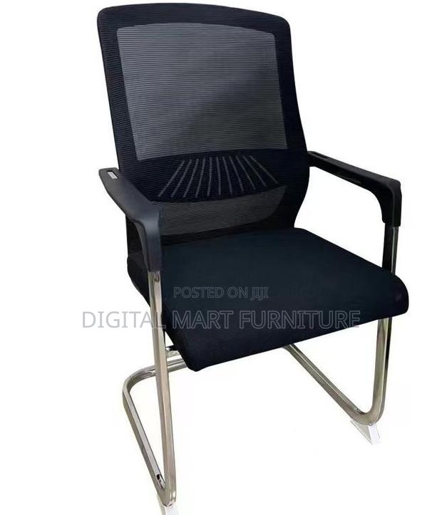 Black Chrome Executives Swivel Chair - thumbnail 2