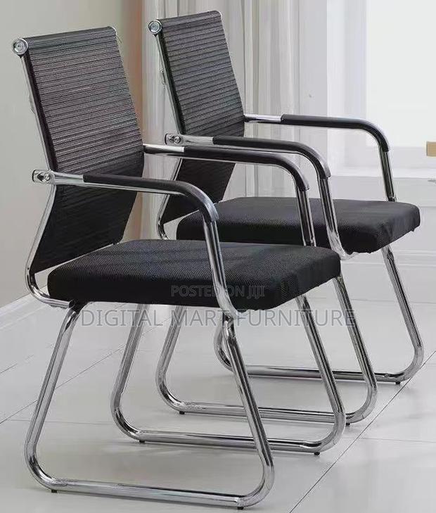 Black Chrome Executives Swivel Chair - thumbnail 4